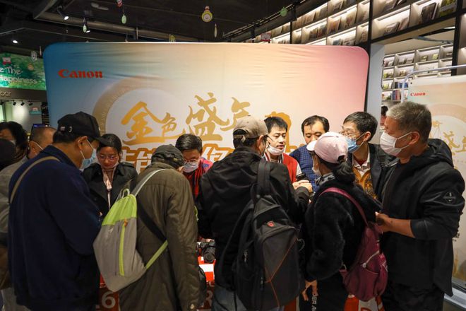 0%！银发数码摄影如何进阶为市场掘金新热点？z6尊龙网站登录入口客单价过万成交增长超10(图2)