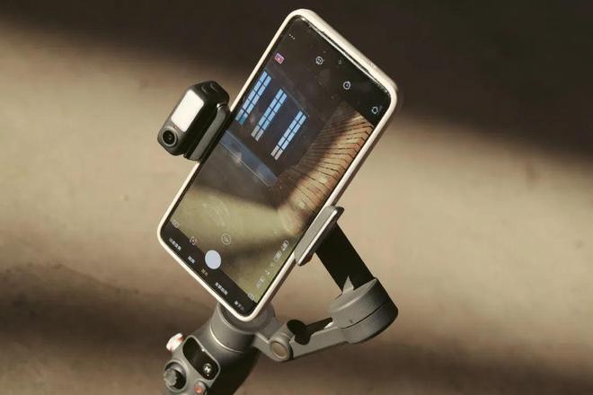 Moblie 7 Pro稳定器首发初体验！尊龙凯时人生就是搏平台549元！大疆OSMO(图12)