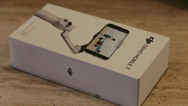Moblie 7 Pro稳定器首发初体验！尊龙凯时人生就是搏平台549元！大疆OSMO(图7)