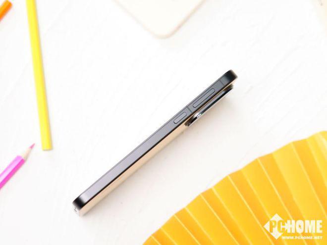 mini评测 拉开小屏手机普及盛宴尊龙凯时vivo S30 Pro(图13)