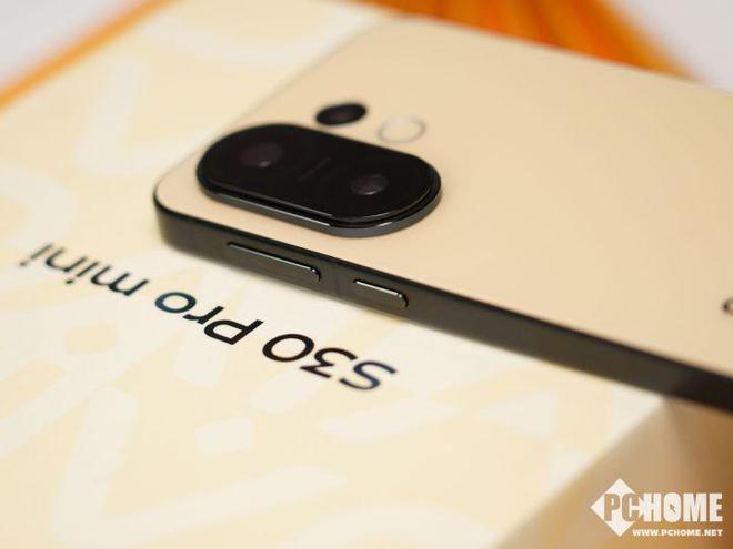 mini评测 拉开小屏手机普及盛宴尊龙凯时vivo S30 Pro(图8)